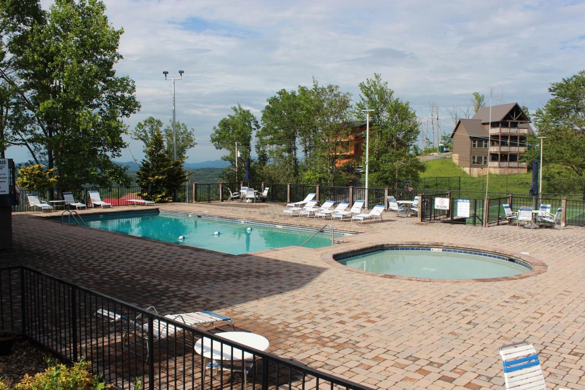 Heavenly View - Bear Themed Cabin, Hottub, Dog-Friendly, Near 蓋特林堡 外观 照片