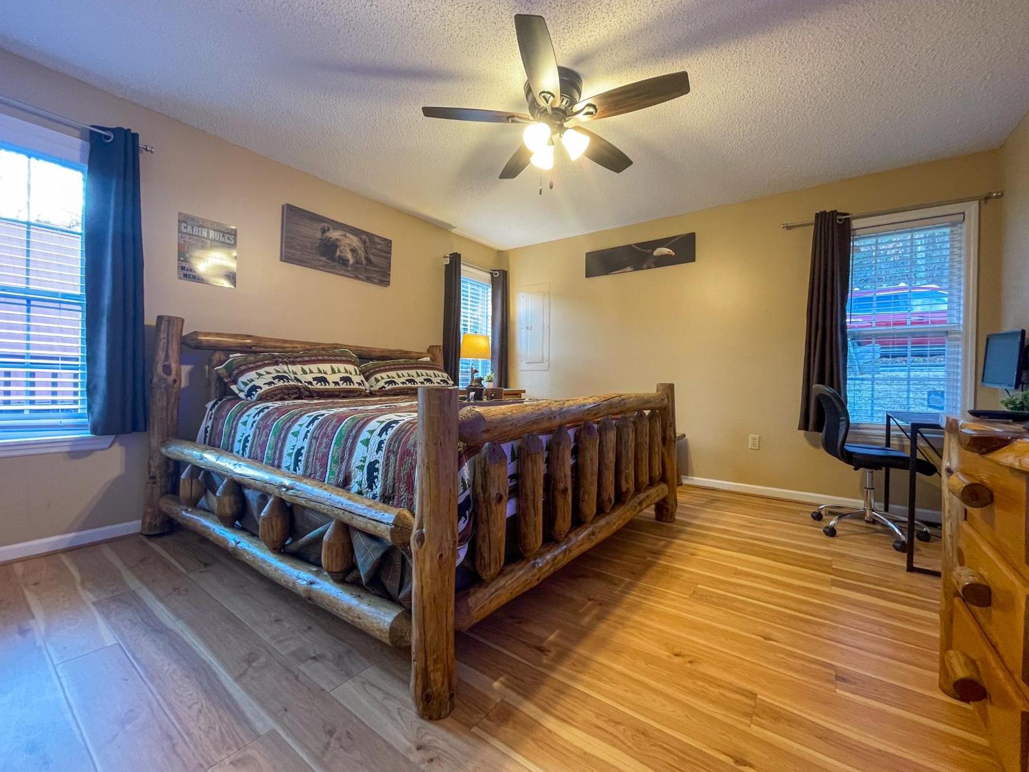 Heavenly View - Bear Themed Cabin, Hottub, Dog-Friendly, Near 蓋特林堡 外观 照片