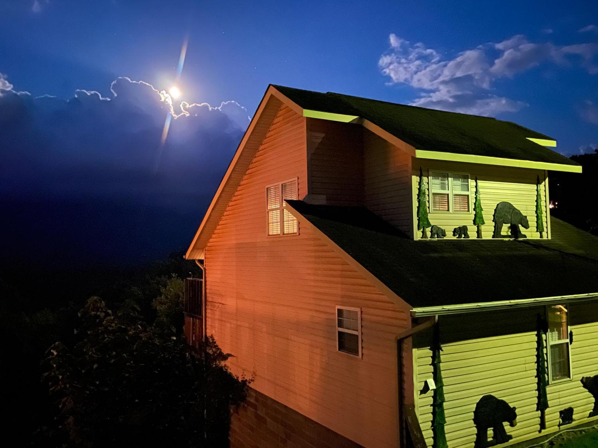 Heavenly View - Bear Themed Cabin, Hottub, Dog-Friendly, Near 蓋特林堡 外观 照片